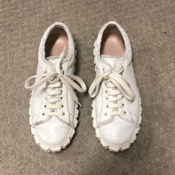 Stuart Weitzman Raw Edge Trim Sneakers size 7.5 - Picture 1 of 2